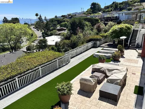 Exterior - 227 Richardson Dr, Mill Valley, CA 94941 photo 1 of 3
