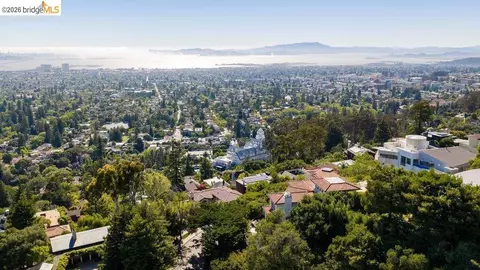 View/Area - 85 Gravatt Dr, Berkeley, CA 94705 photo 2 of 12