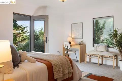 Bedroom - 85 Gravatt Dr, Berkeley, CA 94705 photo 6 of 12