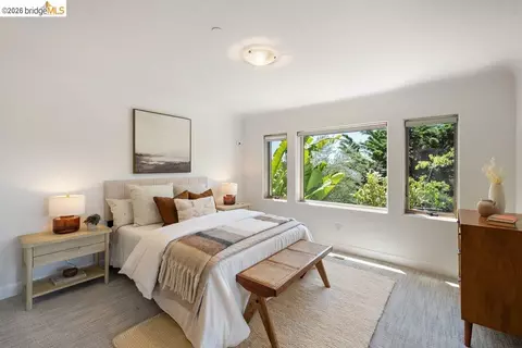 Bedroom - 85 Gravatt Dr, Berkeley, CA 94705 photo 11 of 12