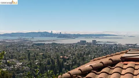 View/Area - 85 Gravatt Dr, Berkeley, CA 94705 photo 1 of 12