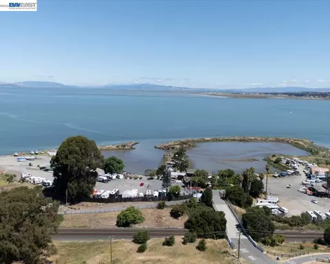 View/Area - 111 Garretson Ave, Rodeo, CA 94572 photo 14 of 15