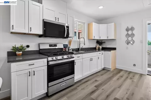 Kitchen - 111 Garretson Ave, Rodeo, CA 94572 photo 2 of 5