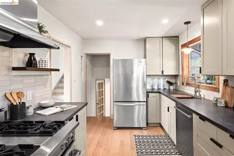 Kitchen - 1421 Cornell Ave, Berkeley, CA 94702 photo 4 of 4