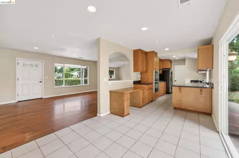 Other - 2465 Mountain View Dr, Concord, CA 94520 photo 4 of 8
