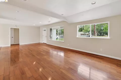Living - 2465 Mountain View Dr, Concord, CA 94520 photo 4 of 5