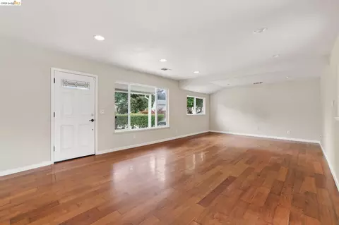 Living - 2465 Mountain View Dr, Concord, CA 94520 photo 3 of 5