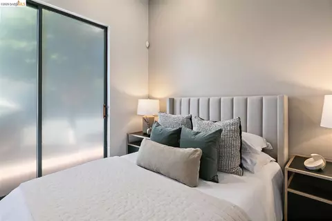 Bedroom - 1406 San Pablo Ave #A, Berkeley, CA 94702 photo 3 of 3