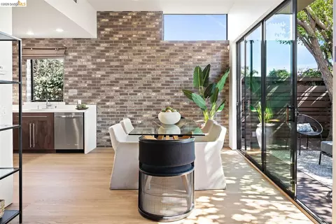Dining - 1406 San Pablo Ave #A, Berkeley, CA 94702 photo 3 of 6