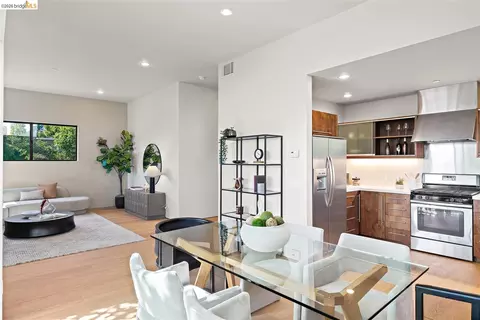 Dining - 1406 San Pablo Ave #A, Berkeley, CA 94702 photo 6 of 6