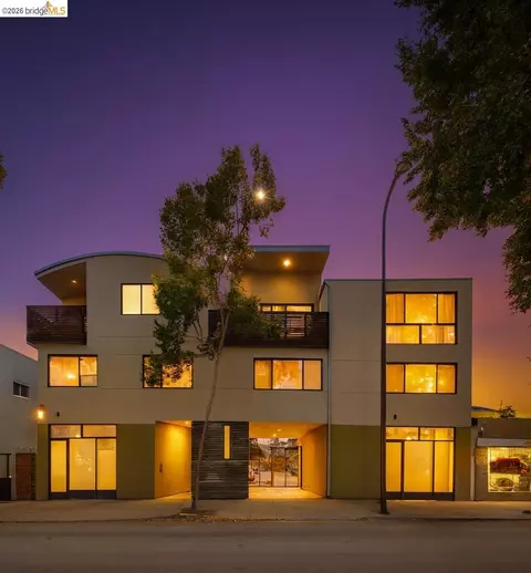 1406 San Pablo Ave #A, Berkeley, CA 94702