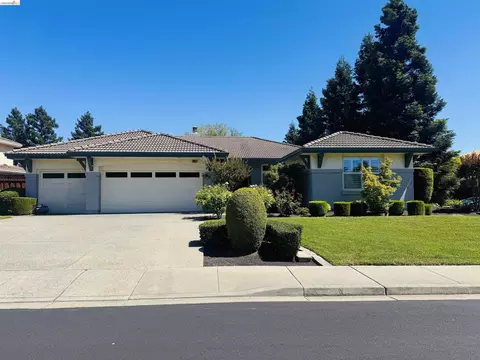 501 Winding Brook Ct, San Ramon, CA 94582