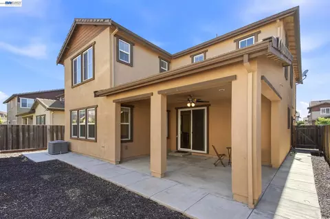 Exterior - 182 Willowrun Way, Oakley, CA 94561 photo 5 of 9