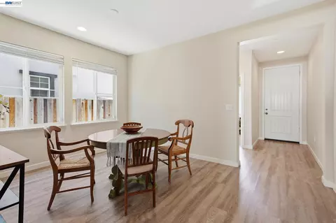 Entry Way - 182 Willowrun Way, Oakley, CA 94561 photo 2 of 4