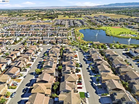 View/Area - 182 Willowrun Way, Oakley, CA 94561 photo 17 of 21