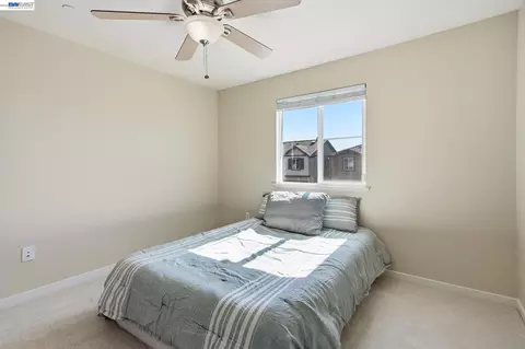 Bedroom - 182 Willowrun Way, Oakley, CA 94561 photo 2 of 11