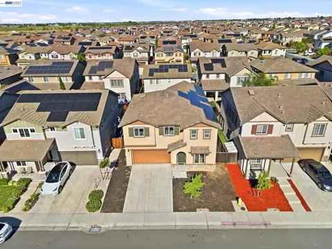 View/Area - 182 Willowrun Way, Oakley, CA 94561 photo 2 of 21