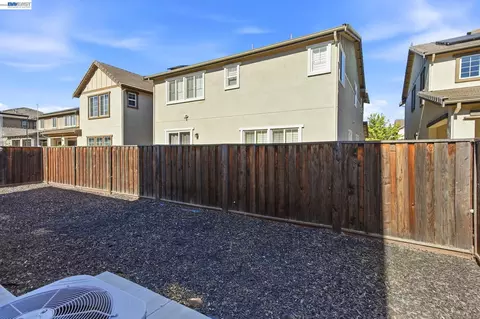 Exterior - 182 Willowrun Way, Oakley, CA 94561 photo 8 of 9
