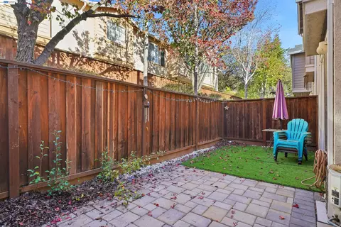 Exterior - 10856 Glengarry Ln, Dublin, CA 94568 photo 3 of 5
