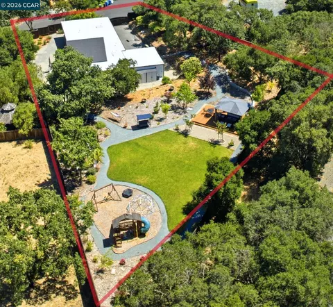 View/Area - 3196 Diablo View Rd, Lafayette, CA 94549 photo 1 of 4
