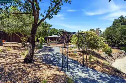 Exterior - 3196 Diablo View Rd, Lafayette, CA 94549 photo 17 of 21