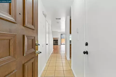 Entry Way - 128 Peppermill Ln, Pittsburg, CA 94565 photo 1 of 2