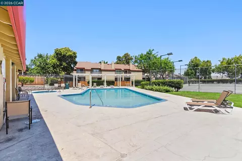 Exterior - 128 Peppermill Ln, Pittsburg, CA 94565 photo 11 of 11