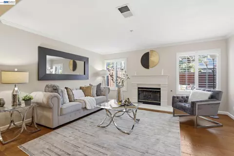 1510 Corte Reina Cmn, Livermore, CA 94551