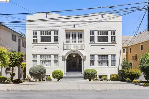 647 Beacon St, Oakland, CA 94610
