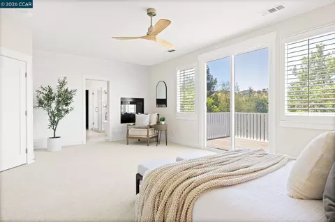 Bedroom - 1047 Rolling Woods Way, Concord, CA 94521 photo 2 of 5