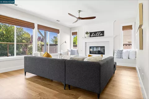 Living - 1047 Rolling Woods Way, Concord, CA 94521 photo 2 of 3