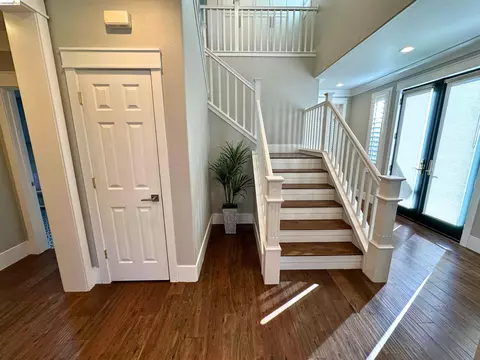 Entry Way - 2610 Shofield Ct, Tracy, CA 95377 photo 2 of 3