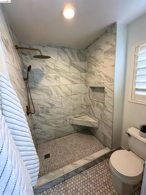 Bath - 2610 Shofield Ct, Tracy, CA 95377 photo 4 of 4