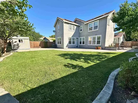 Exterior - 2610 Shofield Ct, Tracy, CA 95377 photo 4 of 8