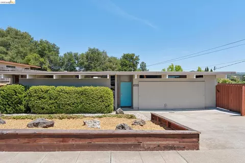 5531 Greenridge Rd, Castro Valley, CA 94552