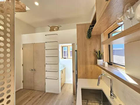 813 Jones, Berkeley, CA 94710 photo 16