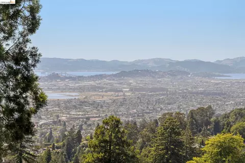 View/Area - 98 Fairlawn Dr, Berkeley, CA 94708 photo 1 of 3