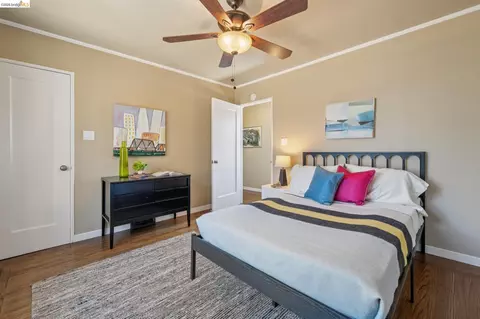 Bedroom - 98 Fairlawn Dr, Berkeley, CA 94708 photo 7 of 8