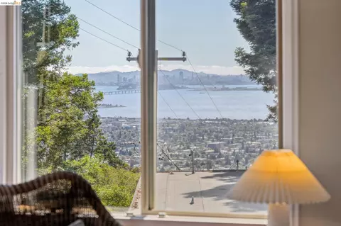 View/Area - 98 Fairlawn Dr, Berkeley, CA 94708 photo 3 of 3