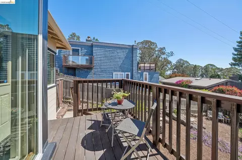 Exterior - 98 Fairlawn Dr, Berkeley, CA 94708 photo 10 of 22