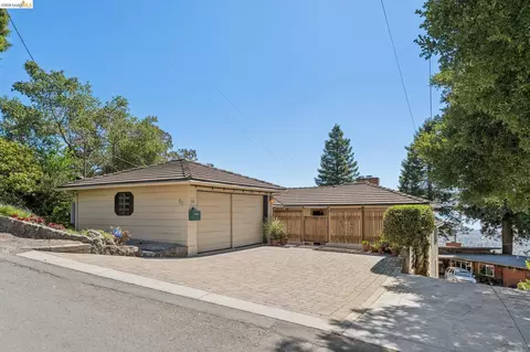 Exterior - 98 Fairlawn Dr, Berkeley, CA 94708 photo 5 of 22