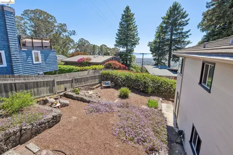 Exterior - 98 Fairlawn Dr, Berkeley, CA 94708 photo 11 of 22