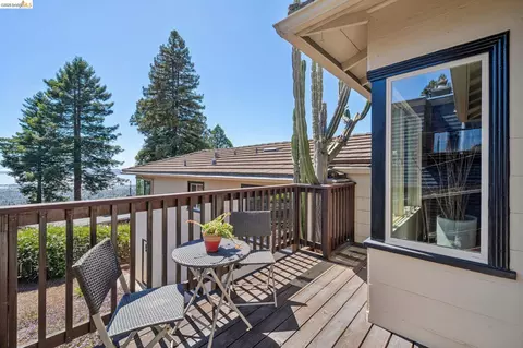 Exterior - 98 Fairlawn Dr, Berkeley, CA 94708 photo 9 of 22