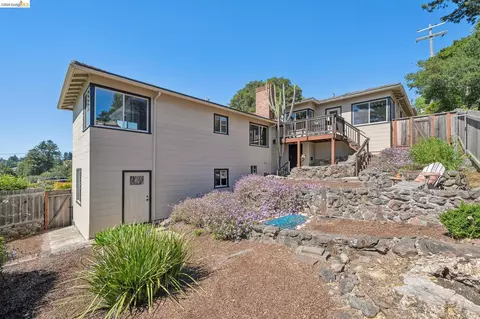 Exterior - 98 Fairlawn Dr, Berkeley, CA 94708 photo 14 of 22
