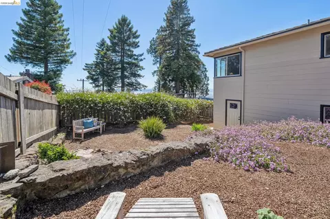 Exterior - 98 Fairlawn Dr, Berkeley, CA 94708 photo 21 of 22
