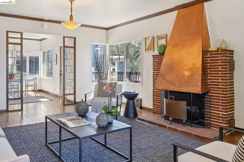 Living - 98 Fairlawn Dr, Berkeley, CA 94708 photo 6 of 8