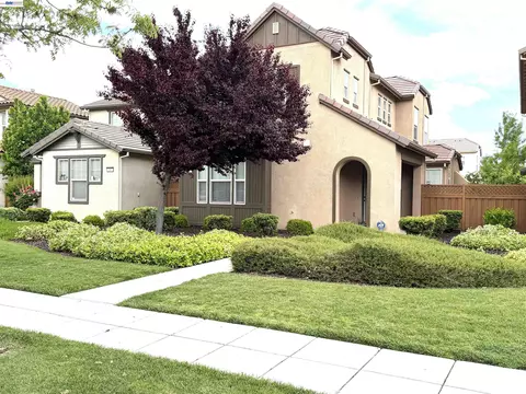 277 W Saint Francis Ave, Mountain House, CA 95391