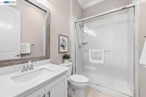 Bath - 4519 Spring Mountain Way, Dublin, CA 94568 photo 4 of 4