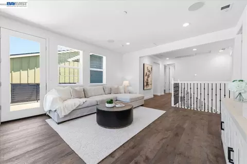 Entry Way - 4519 Spring Mountain Way, Dublin, CA 94568 photo 3 of 4