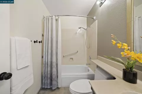 Bath - 637 Julpun Loop, Clayton, CA 94517 photo 7 of 7